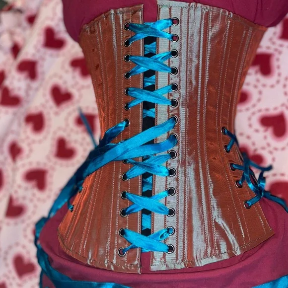 Timeless trends overbust corset 22L steel bones - Picture 4 of 16